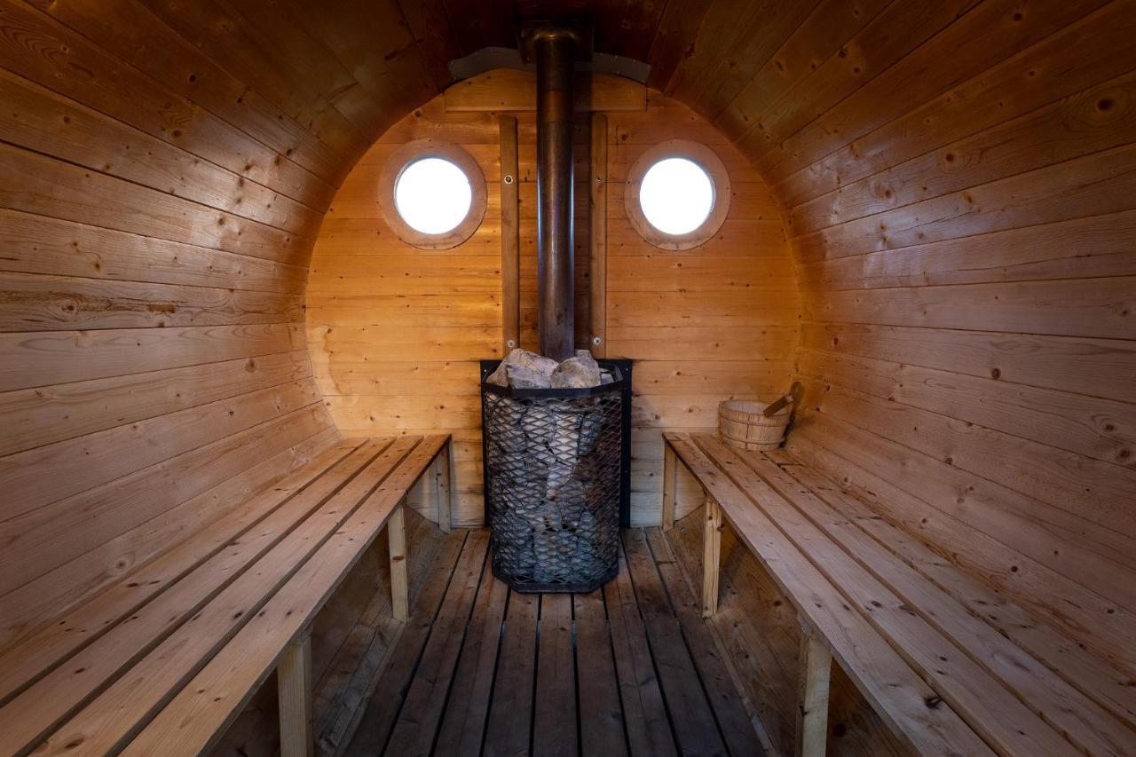 Witowianskie Domki Z Kominkiem, Jacuzzi I Sauna Dzianisz Eksteriør billede