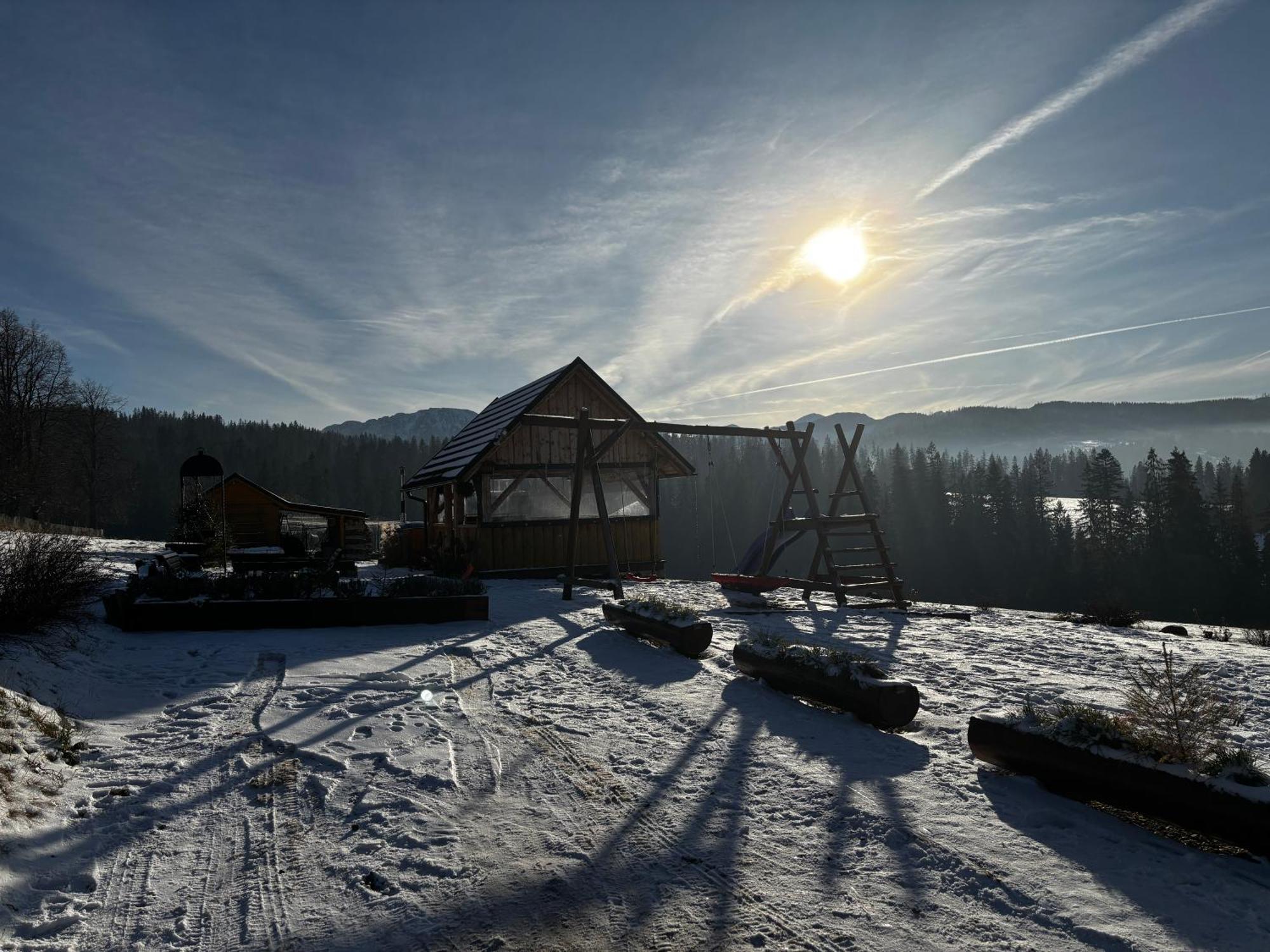 Witowianskie Domki Z Kominkiem, Jacuzzi I Sauna Dzianisz Eksteriør billede
