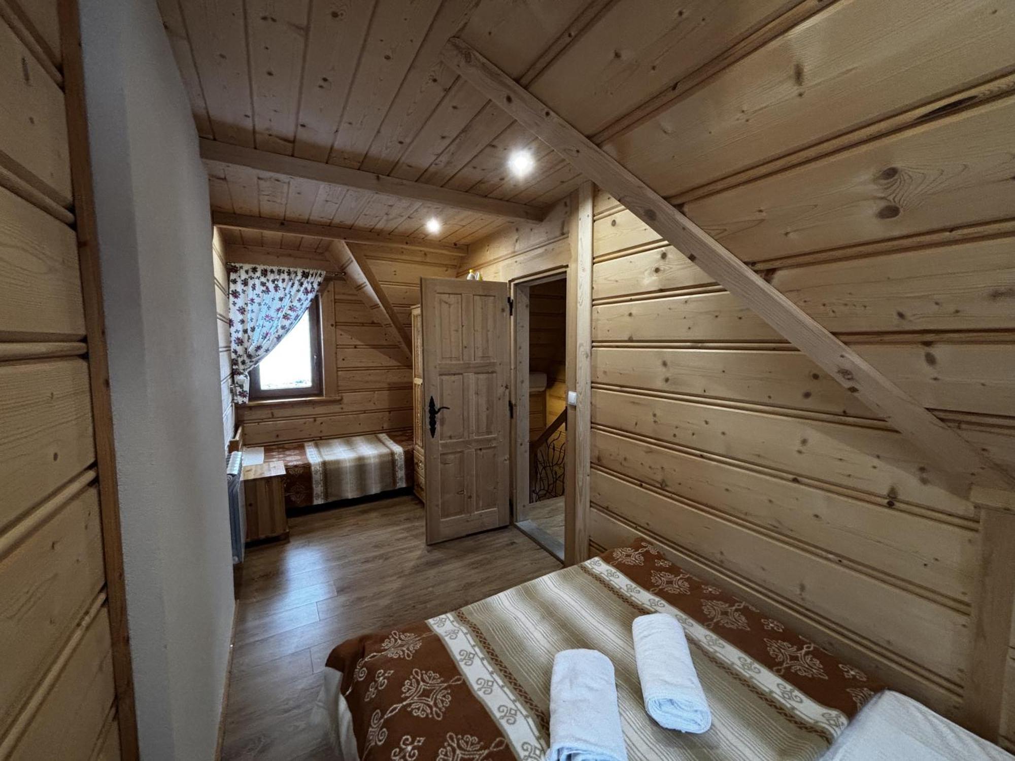 Witowianskie Domki Z Kominkiem, Jacuzzi I Sauna Dzianisz Eksteriør billede